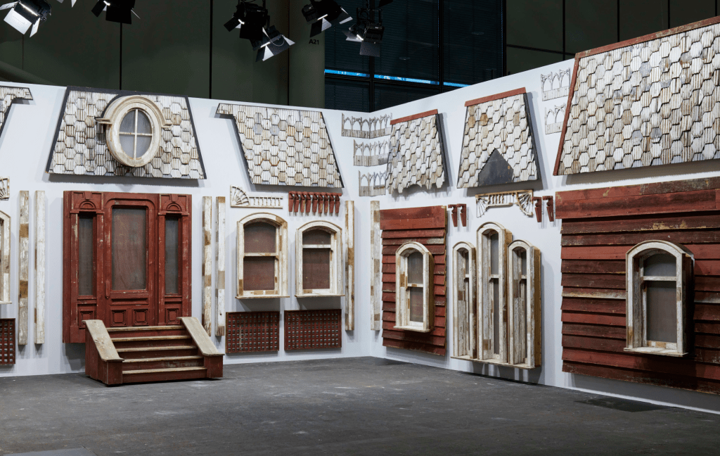 Cornelia Parker, PhsycoBarn (Cut out) 2023